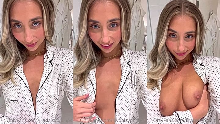 British babe showing her hot boobs Lillian Phillips for fans leaked